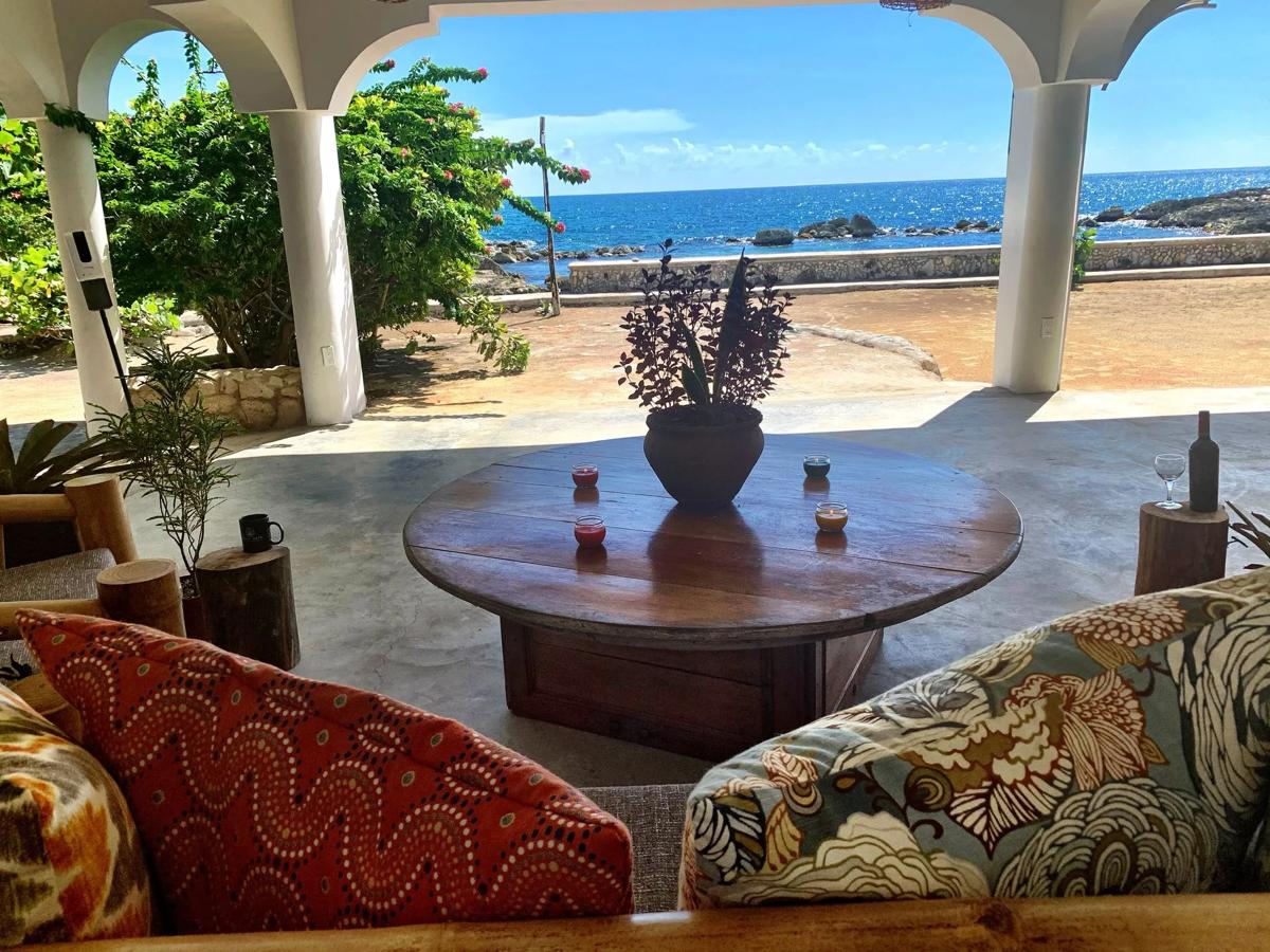Retreat porch